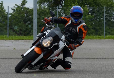 Motorradschräglagentraining